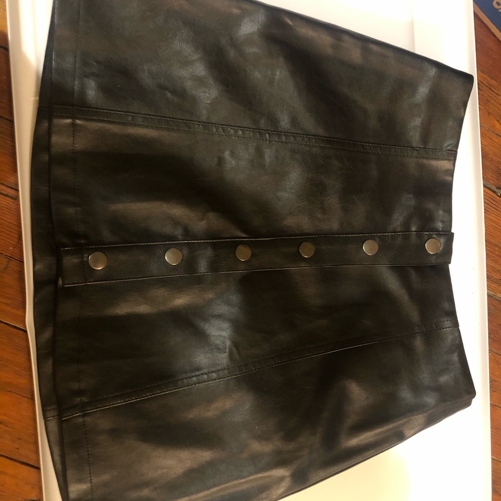 faux leather mini skirt